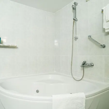 Guest house Kazo 3*