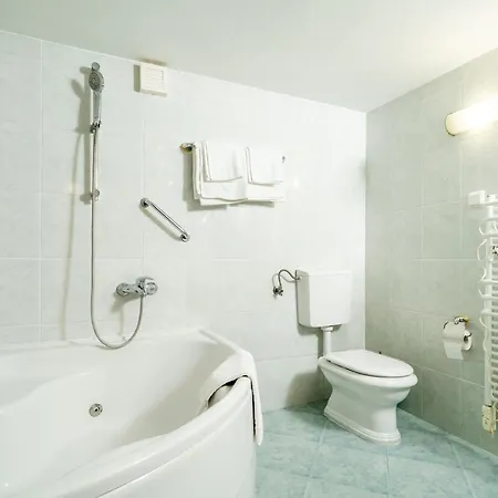 Kazo Guest house 3*