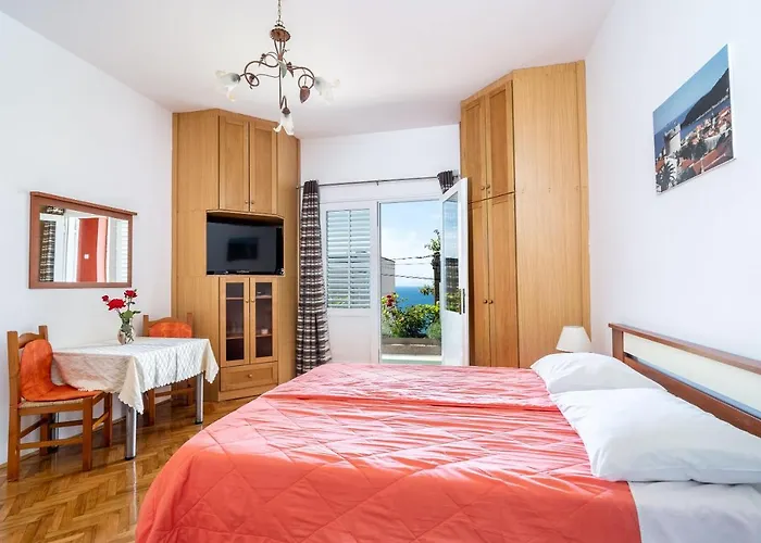 Πανσιόν Kazo 3*