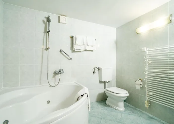 Kazo Πανσιόν 3*