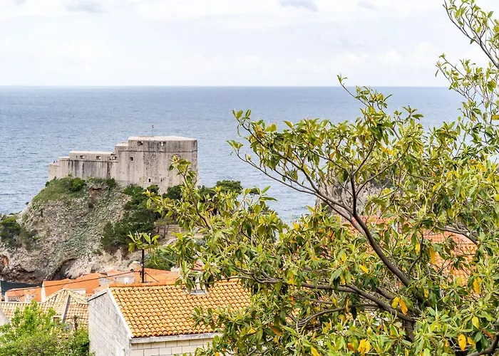 Πανσιόν Kazo Ντουμπρόβνικ