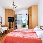 Gostinjska kuća Kazo 3*